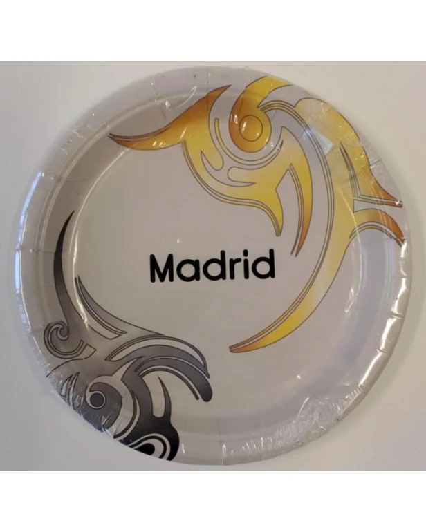 Пакет картонени чинии 18 см за футболно парти с дизайн Madrid за детски рожден ден