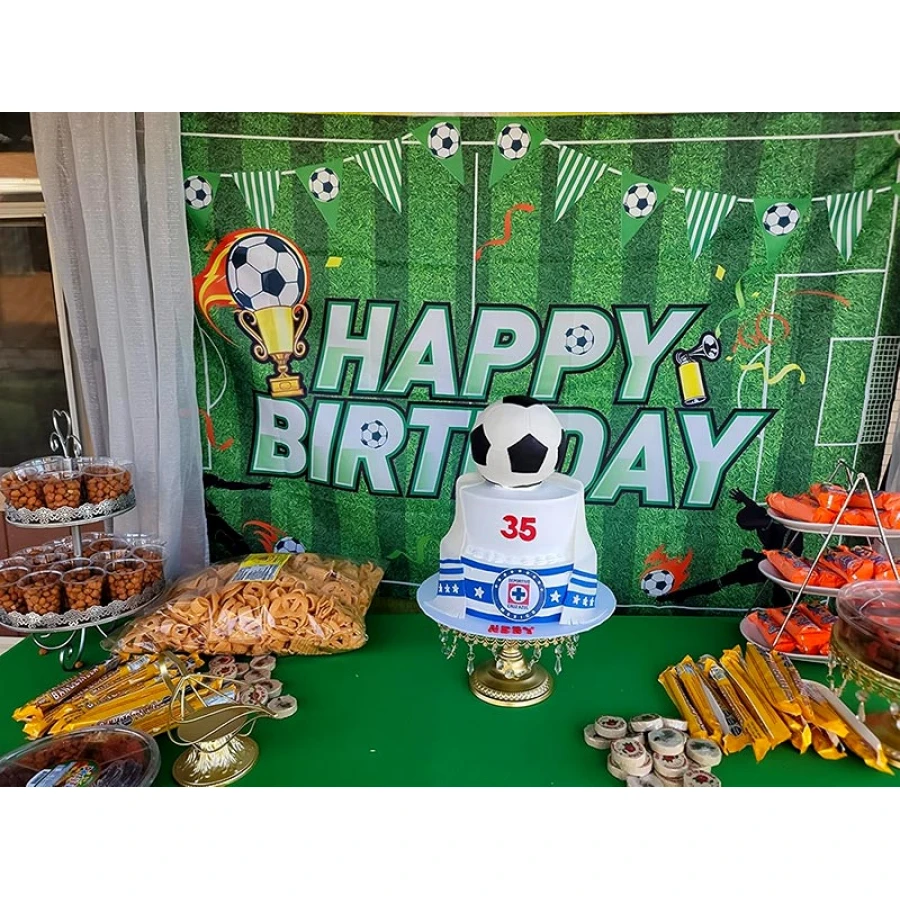 Банер Happy Birthday футбол с купа текстилен 70x100 см